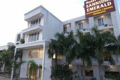 Hotel sannidhi emerald