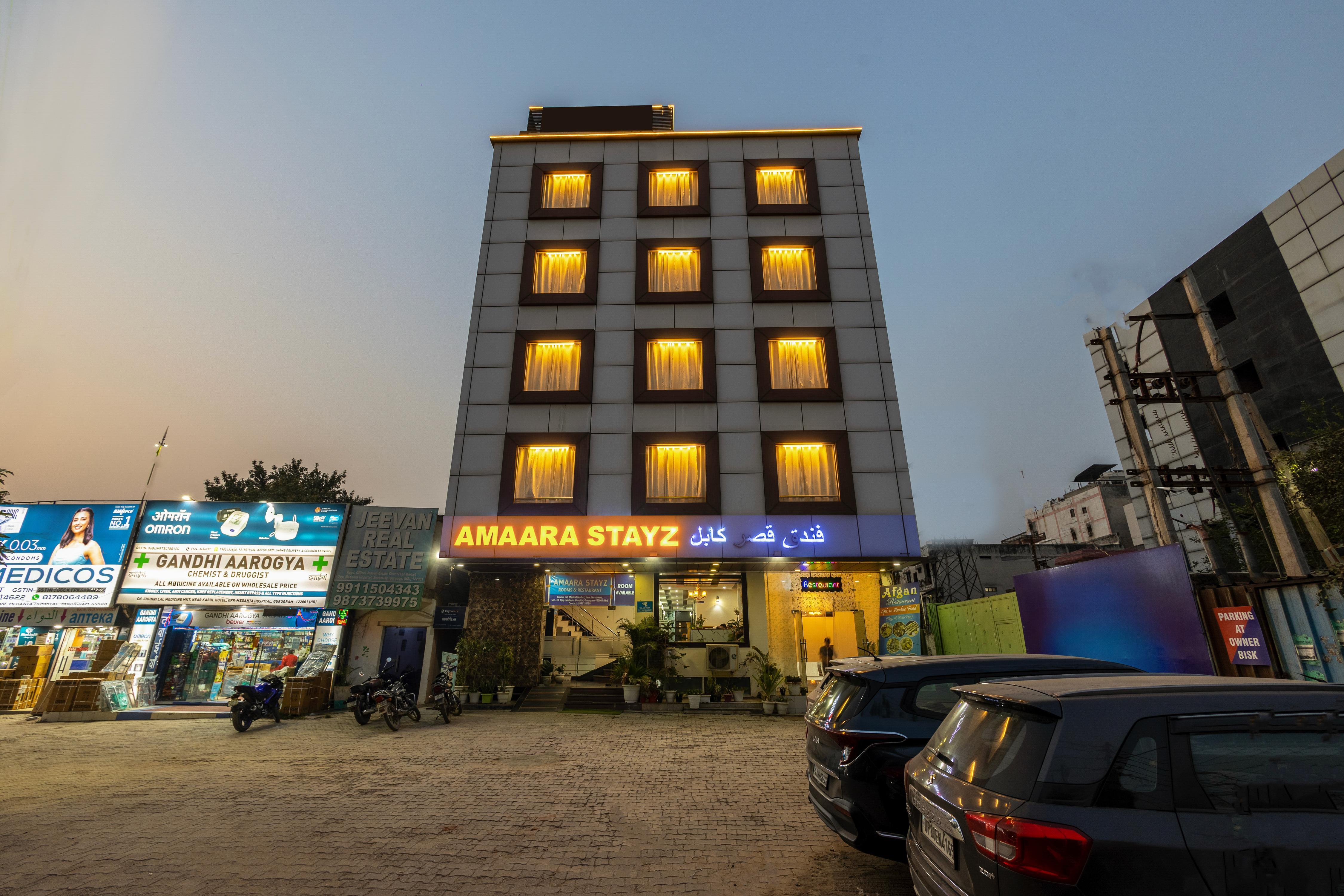 Hotel Amaara Stayz Near Medanta Hospital, Gurugram - Tap to explore photos