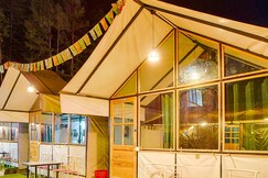 Kabila Camp | Riverside camp & cafe