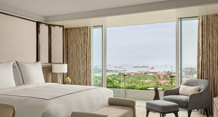 Marina Bay Sands Room Type - Sands Signature Suite King Gardens by the Bay View Marina Bay Sands Room Type - Sands Signature Suite King Gardens by the Bay View