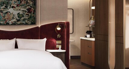 Hilton London Bankside Room Type - KING BALCONY SUITE