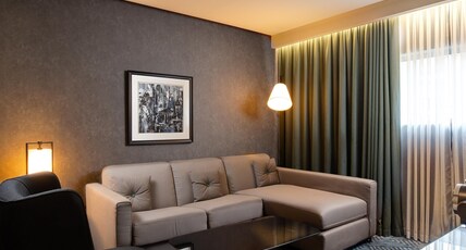 Hilton London Bankside Room Type - KING ONE BEDROOM SUITE