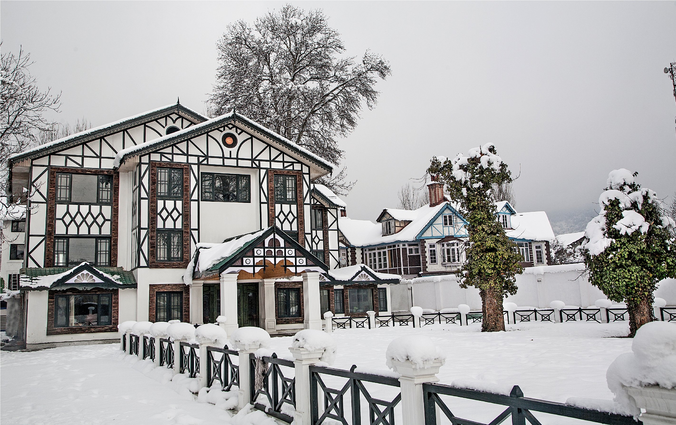Lemon Tree Hotel Srinagar