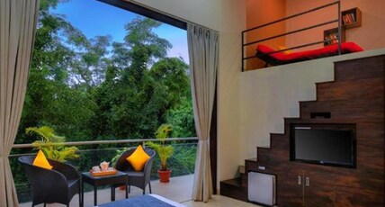 Foxoso Sonnet, Anjuna Goa Room Type - Suite with Attic