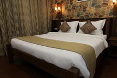 HOTEL MAJESTIQUE, Pune