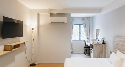 Victoria Hotel, a NuVe Group Collection Room Type - Family Room