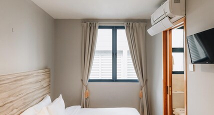 Victoria Hotel, a NuVe Group Collection Room Type - Superior King Room