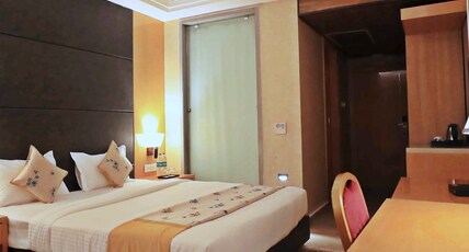 Bindiram By ShriGo Hotels Room Type - ShriGo Deluxe King Room (Free Wi-Fi and Tea Maker) Bindiram By ShriGo Hotels Room Type - ShriGo Deluxe King Room (Free Wi-Fi and Tea Maker)