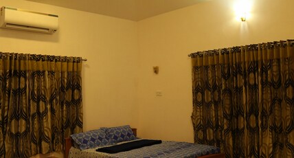 PERIYANAAYAKI AMMAN VILLA Room Type - Family Room
