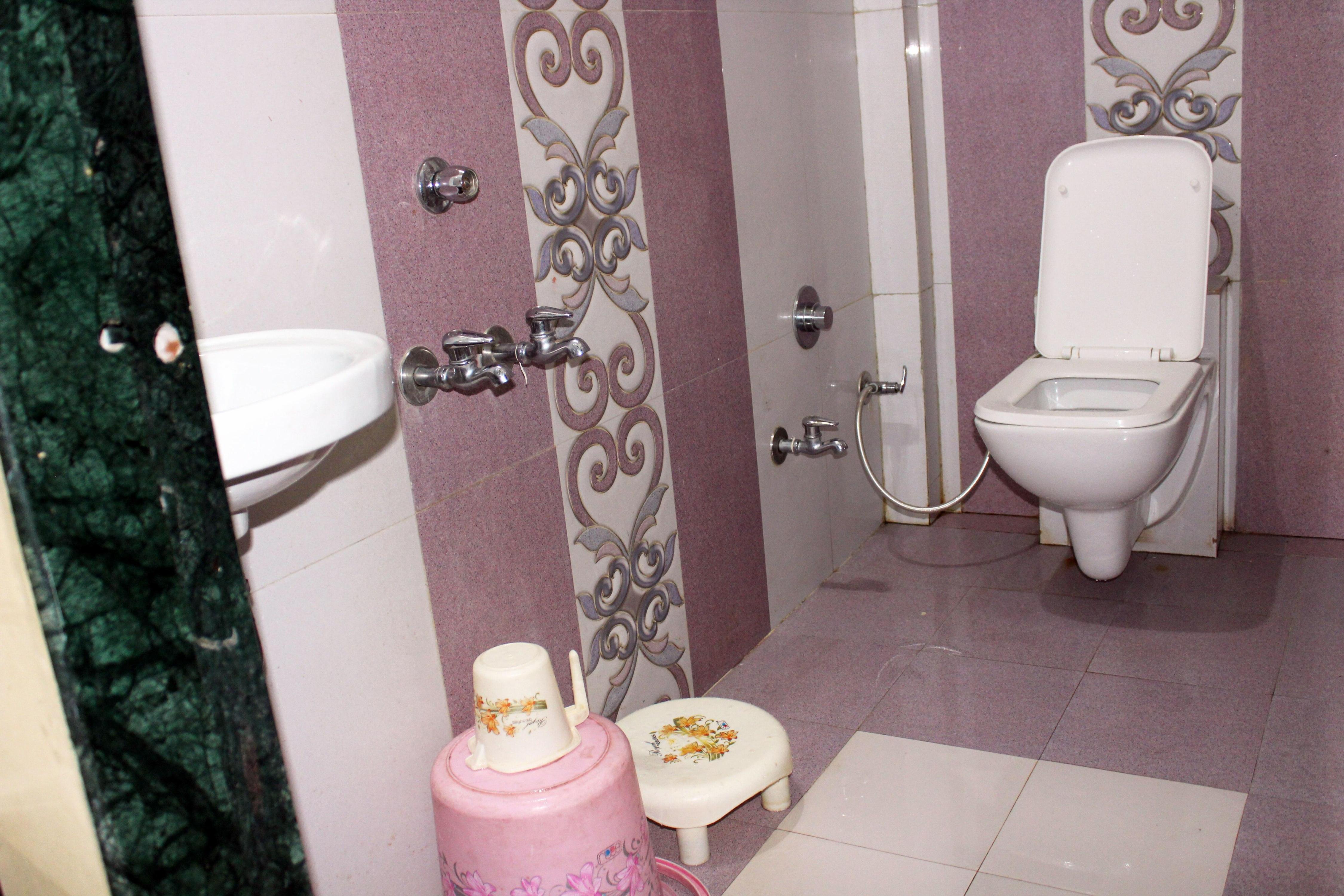 Hotel shree balaji - Tap to explore photos