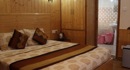 Apple House | Rooms & Kitchen Room Type - Super Deluxe Room with Balcony