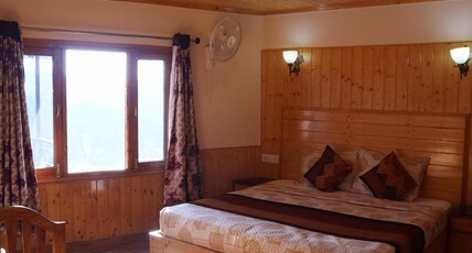 Apple House | Rooms & Kitchen Room Type - Super Deluxe Room with Balcony