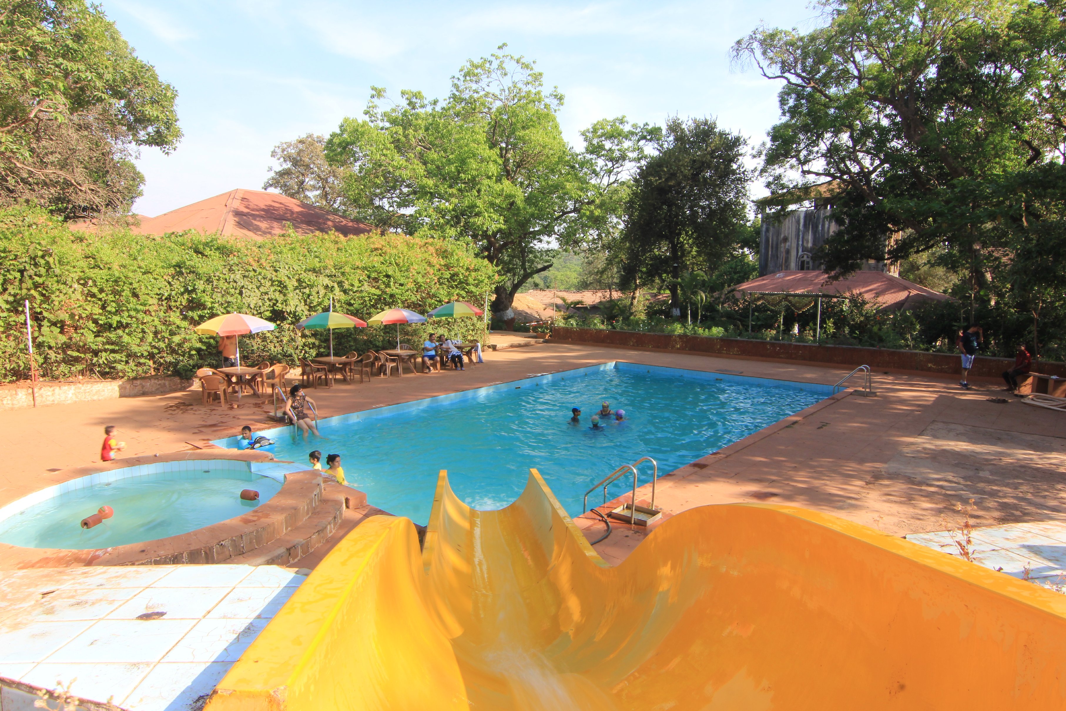 Gujarat Bhavan Hotel