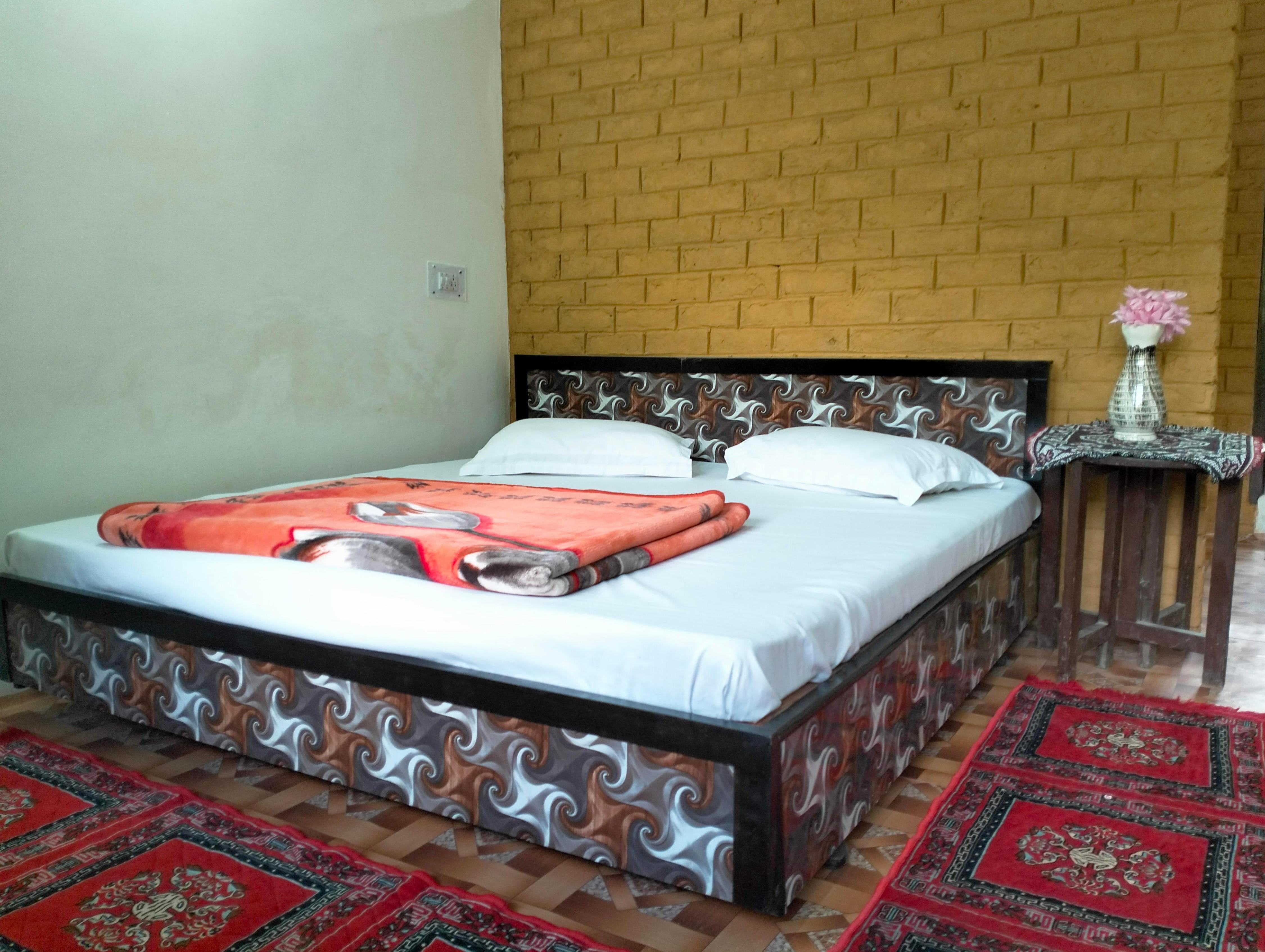 Devlok Homestay Room Type - deluxe balcony room