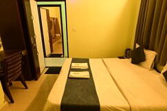 Home INN BY SUNSHIN HOTELIERS (@Nakki Lake)