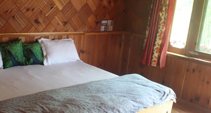 POOJA RIVER VIEW HOME STAY Room Type - STANDARD ROOM