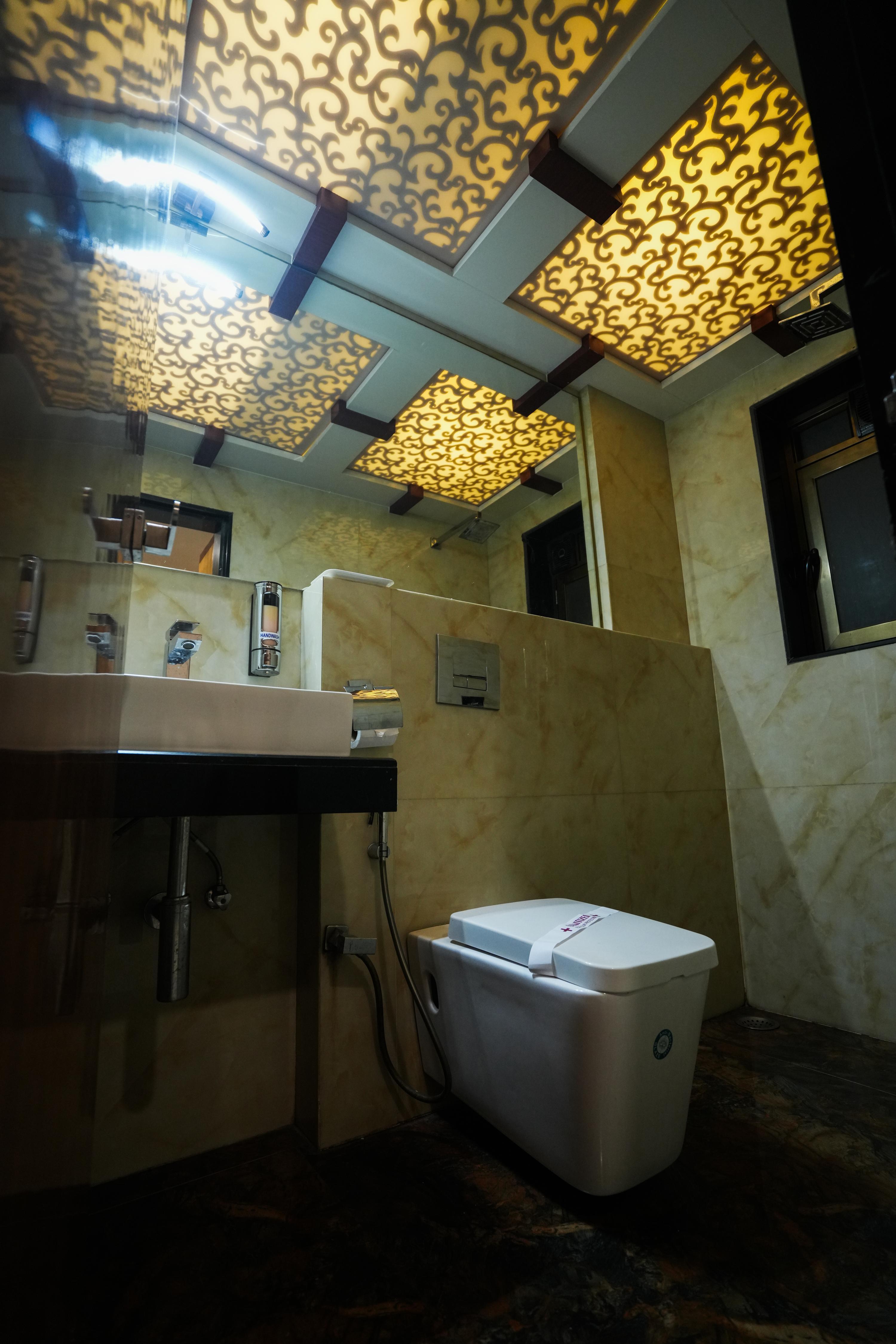 HOTEL THREE STAR PVT.LTD. Room Type - Executive Room
