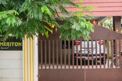 Royal Meriton Hostel