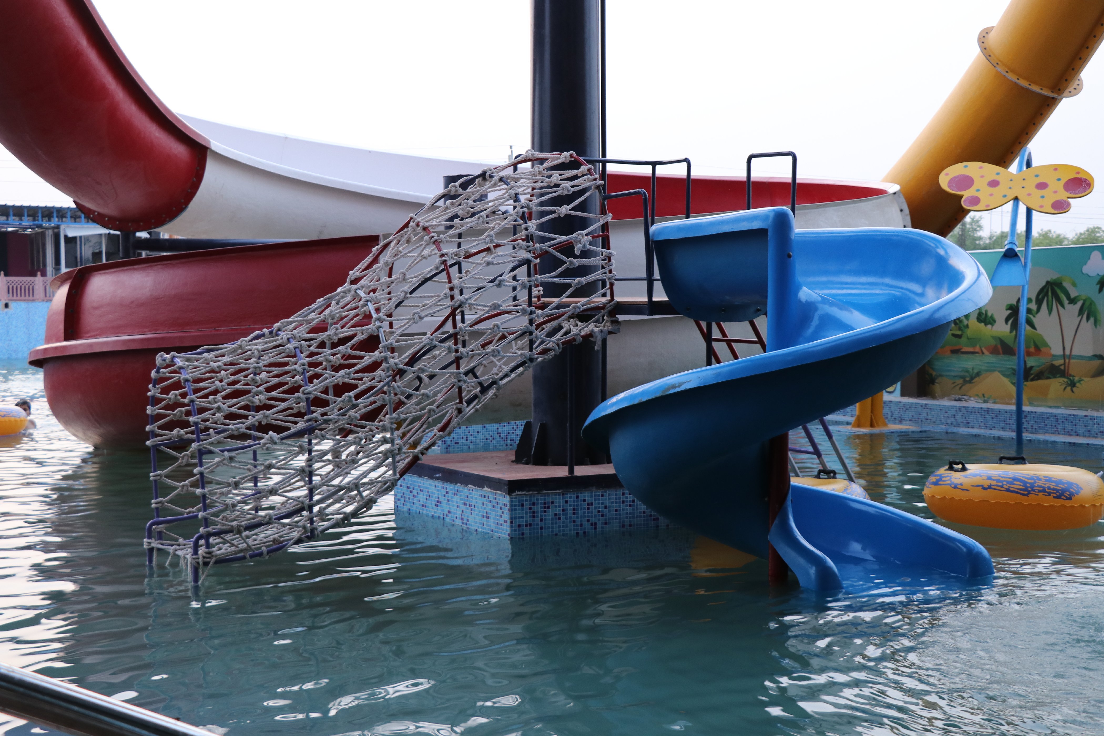 Dream World Water Park Resort