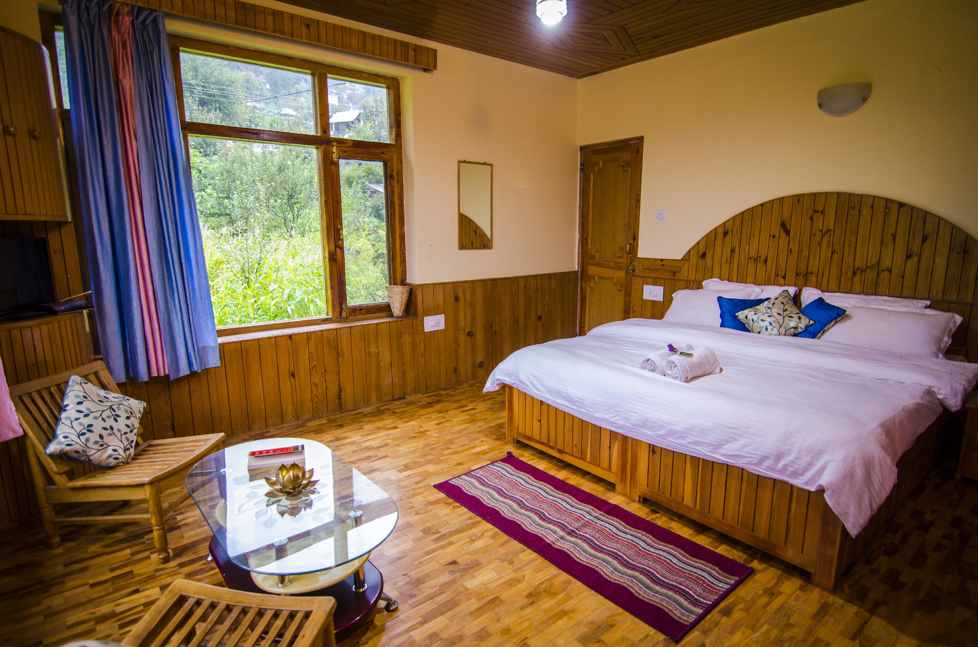 Lagom Stay Room Type - Deluxe Room with mountain View