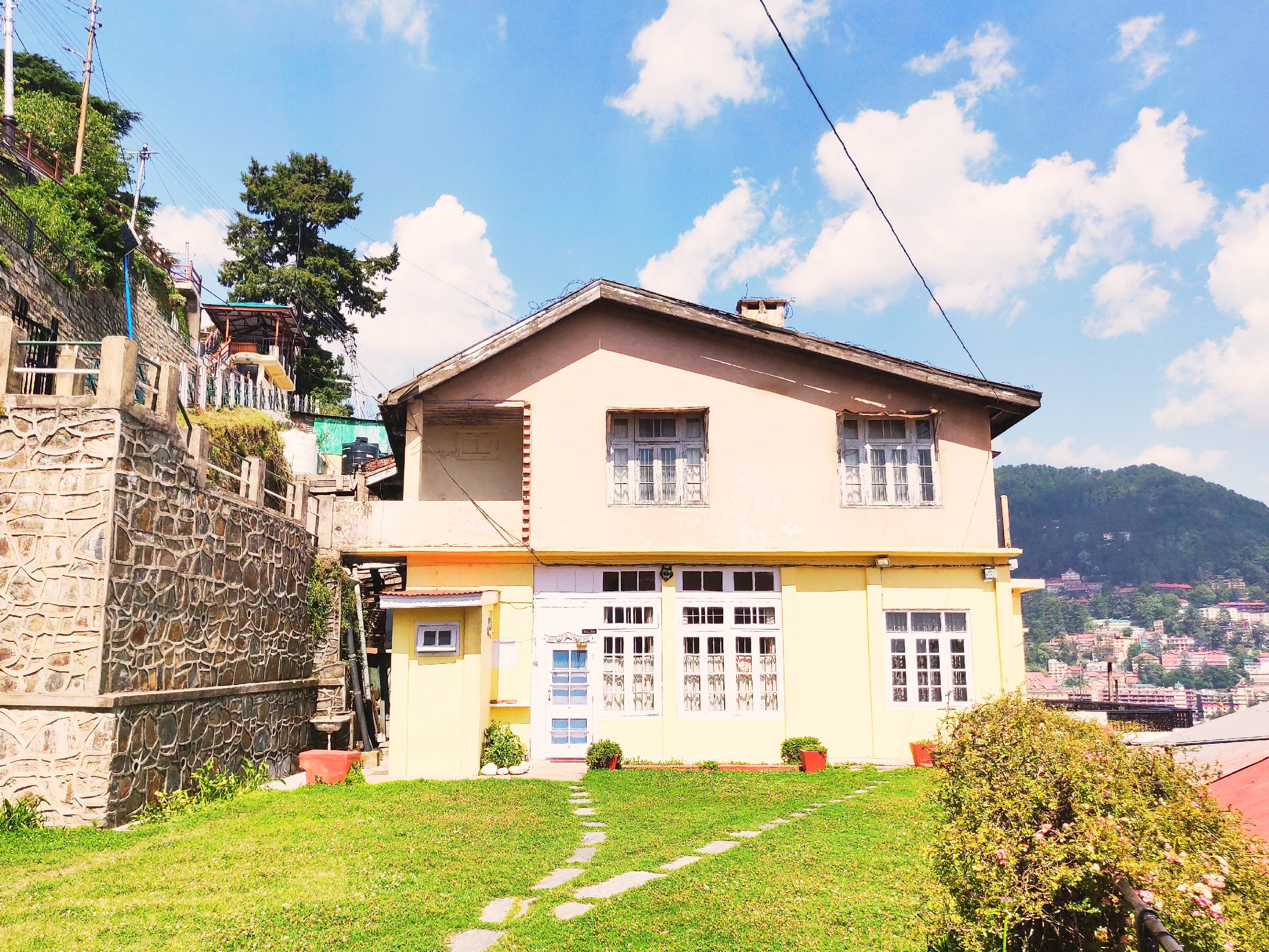 The Thistle Lodge | Entire 2 BHK Homestay