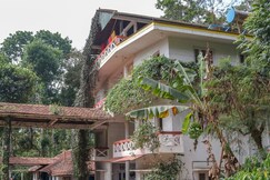 4 C's Little Paradise | Rooms in a Homestay
