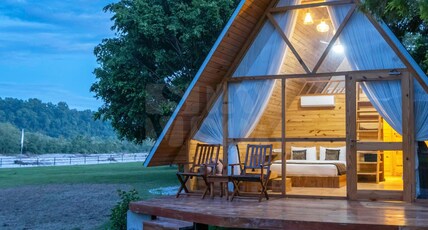 Tarangi Resort & Spa- A River Access Property Room Type - Pine Cottage (By the RIver)
