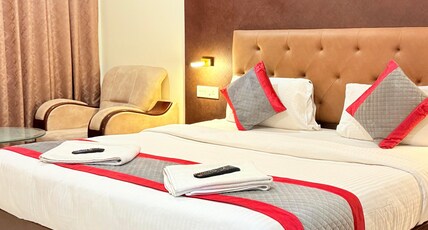 Hotel Rajdoot Royale by Ambai Room Type - Royale Premium