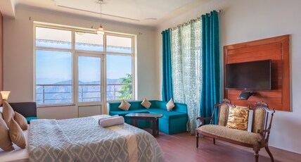 Evelyn Boutique Homes : Mall Road Room Type - Super Deluxe Mountain View (Private Balcony) Evelyn Boutique Homes : Mall Road Room Type - Super Deluxe Mountain View (Private Balcony)