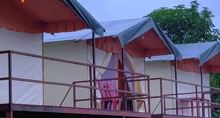 Camp Lakers Retreat | Rooms & Restaurant Room Type - Swiss Tent 4 Guest