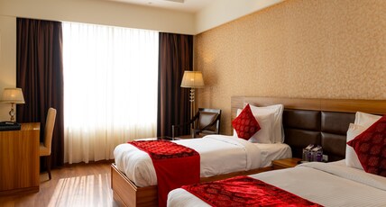 THE GRAND AMBASSADOR Room Type - Twin Bed Room