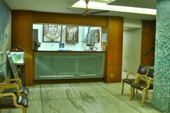 Chitra Lodge