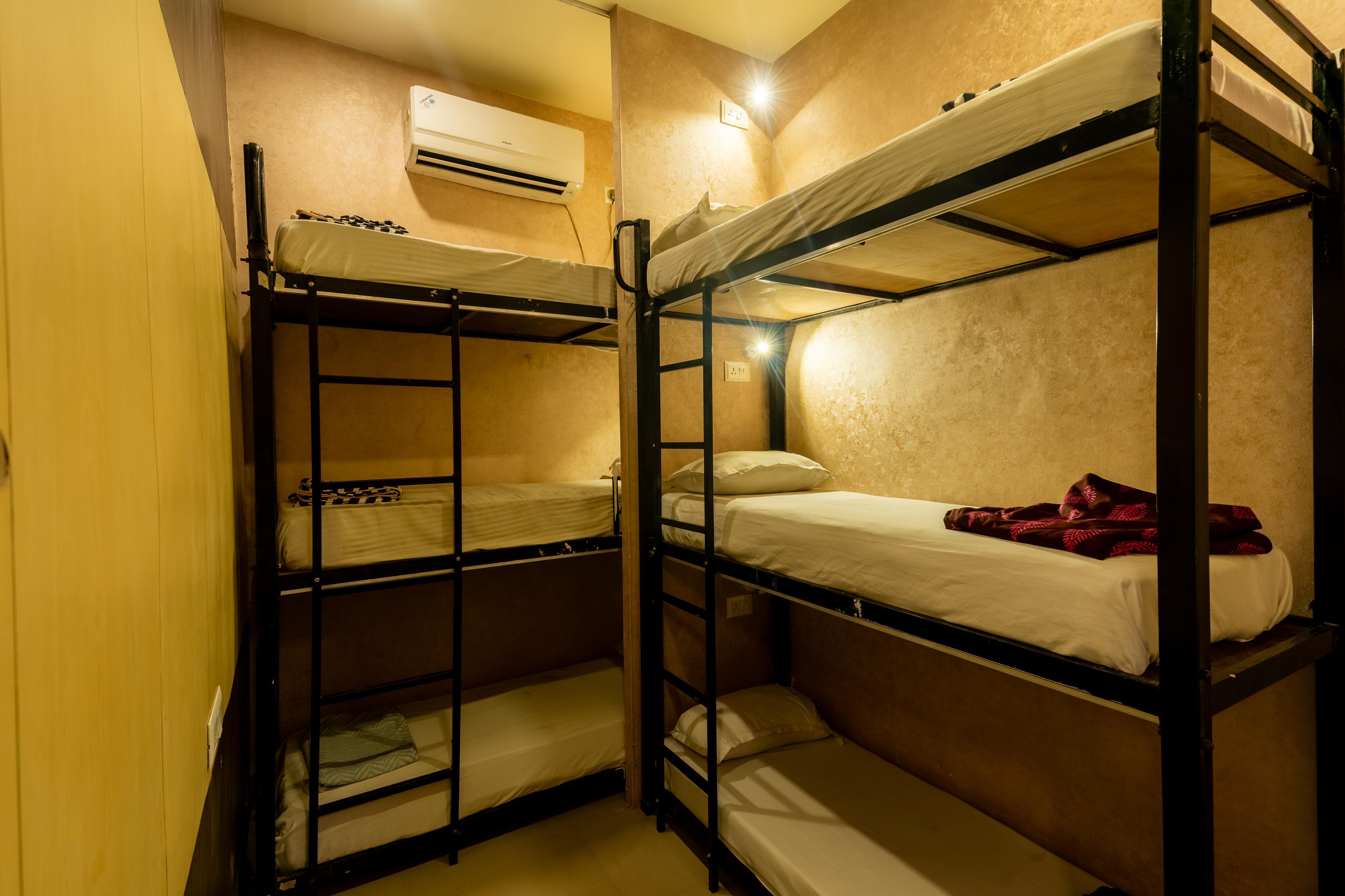Social Safari Hostel | Rooms & Dorms Room Type - 6 BED MIX DORM ROOM