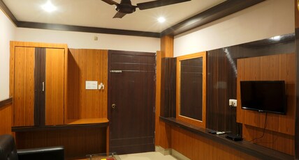 Hotel Dream City Room Type - Executive Non AC Room