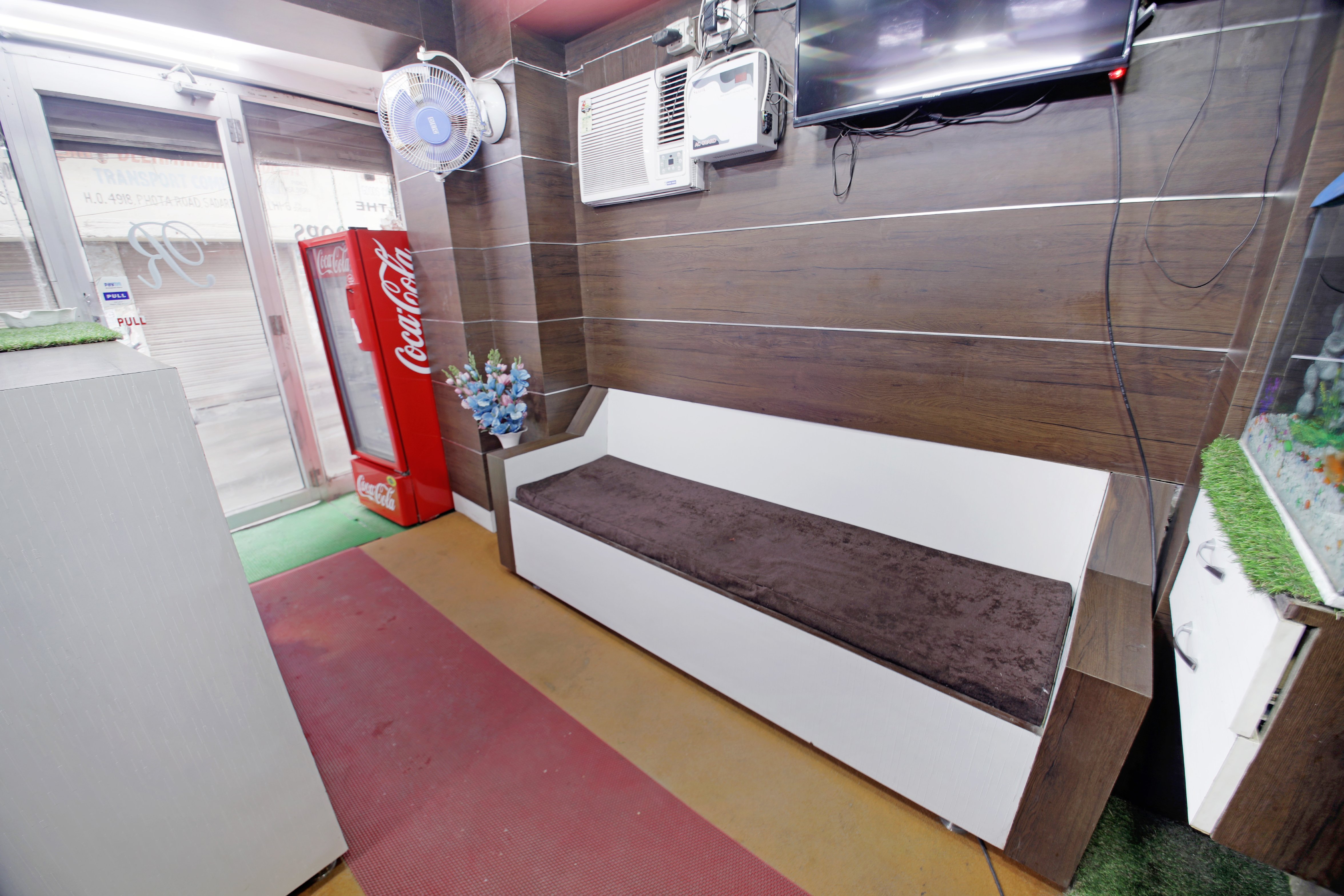 THE ROOPS B&B - Tap to explore photos