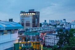 Peters Inn Kochi Metro Dormitory