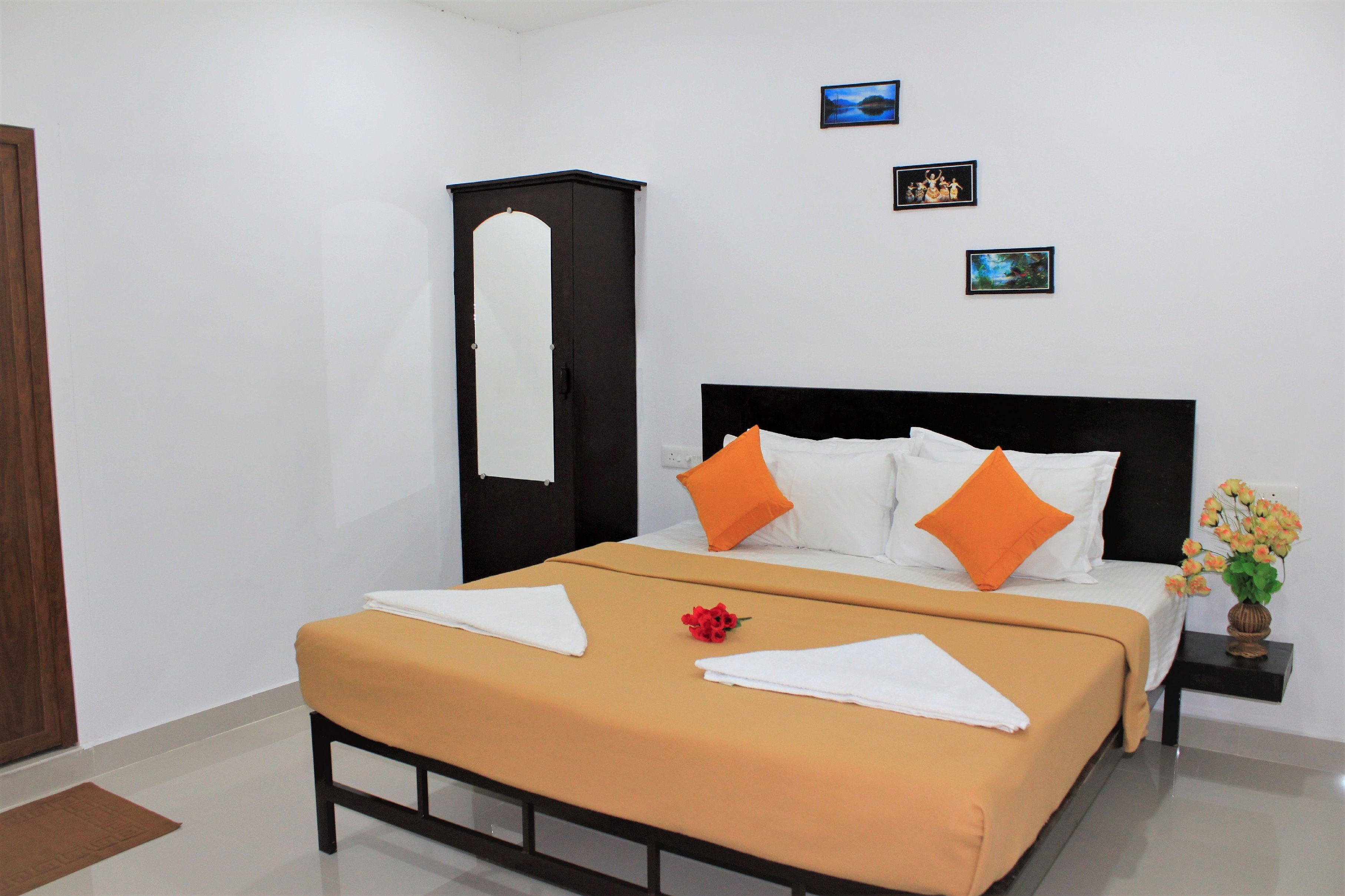 Spice Green Homestay - Tap to explore photos