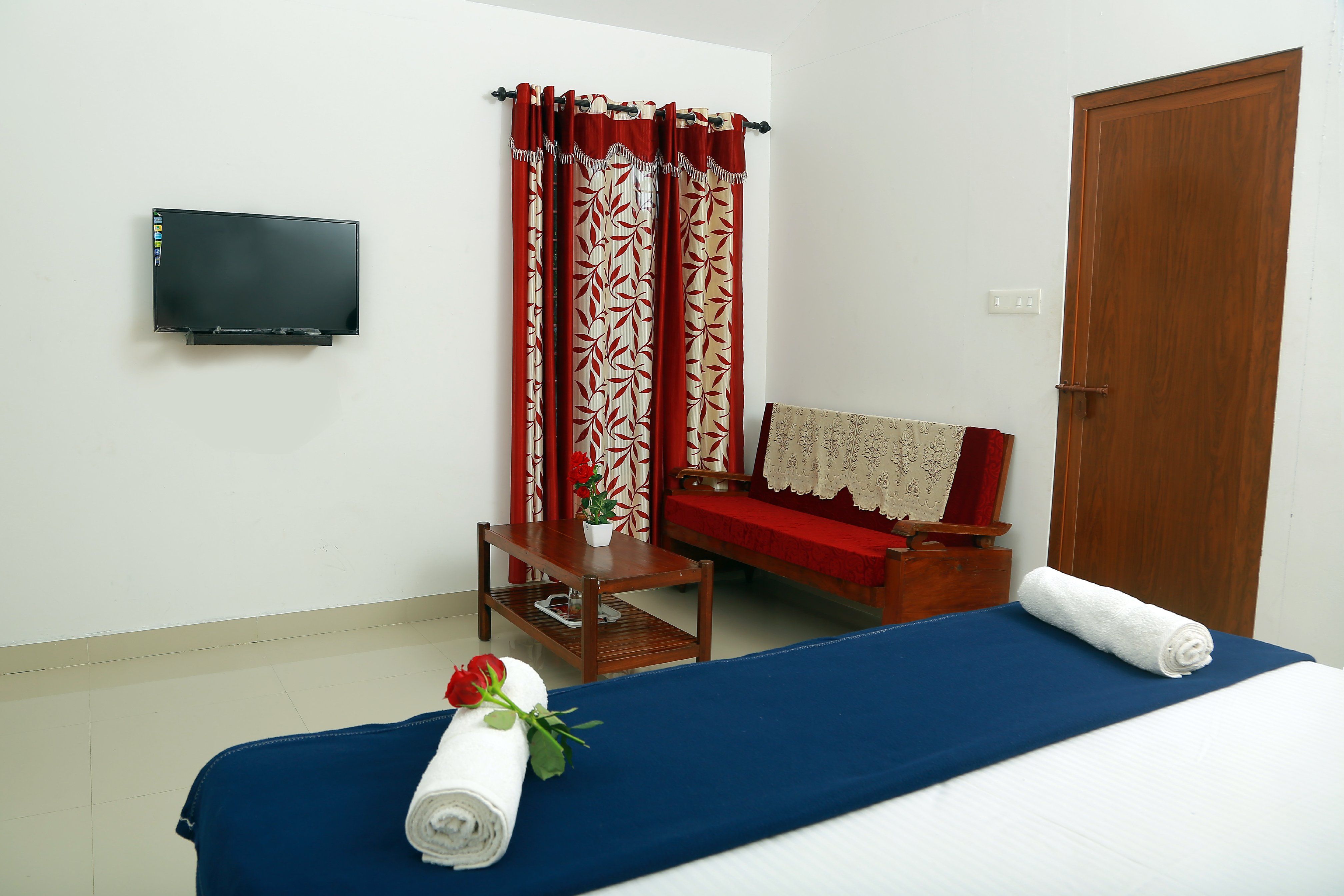Spice Green Homestay - Tap to explore photos