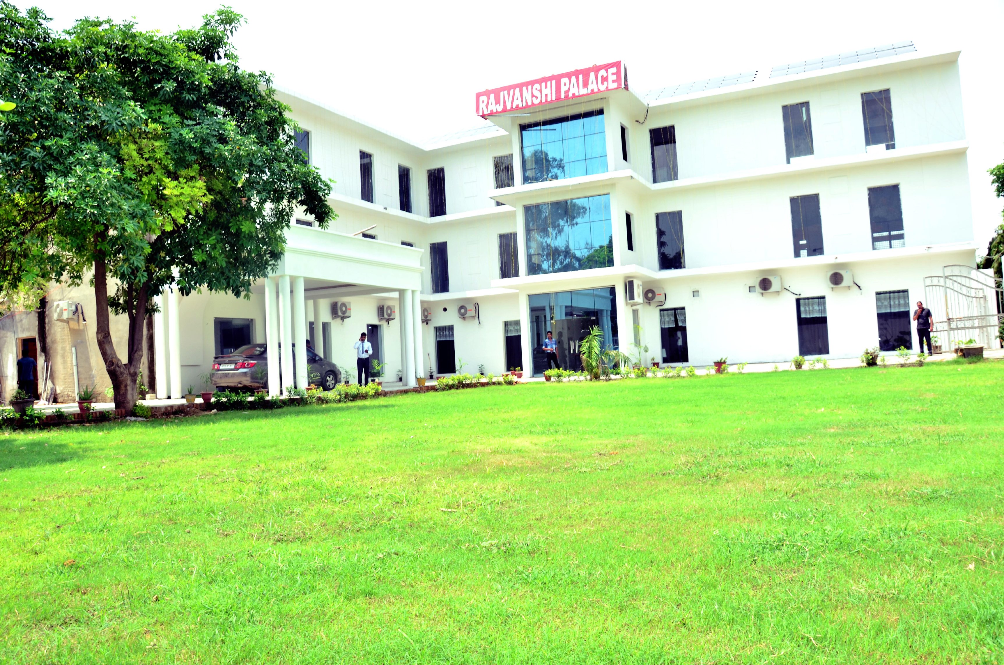 Hotel Rajvanshi Palace