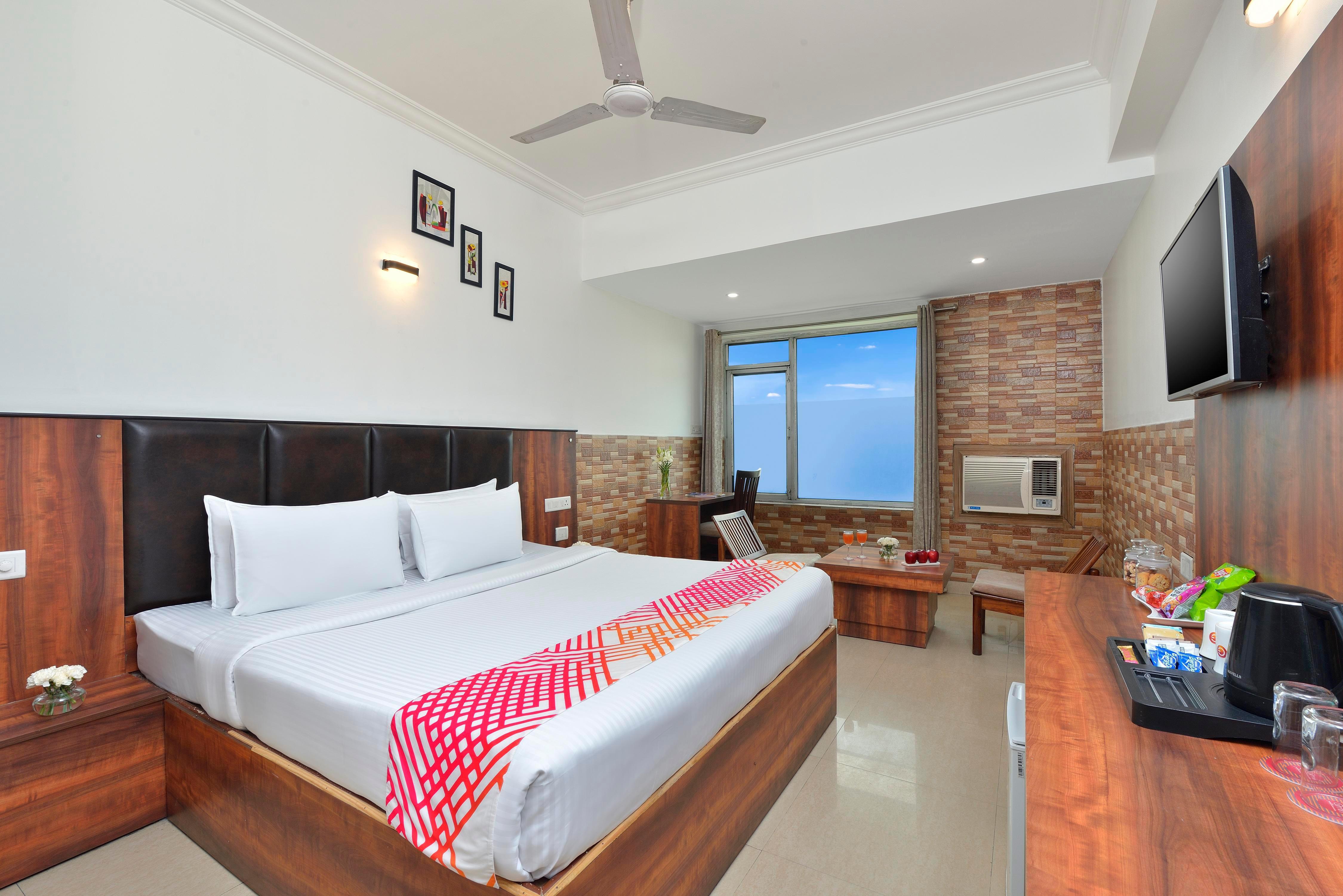 Ginger Jammu, Bari Brahmana Room Type - D-Luxe King Room