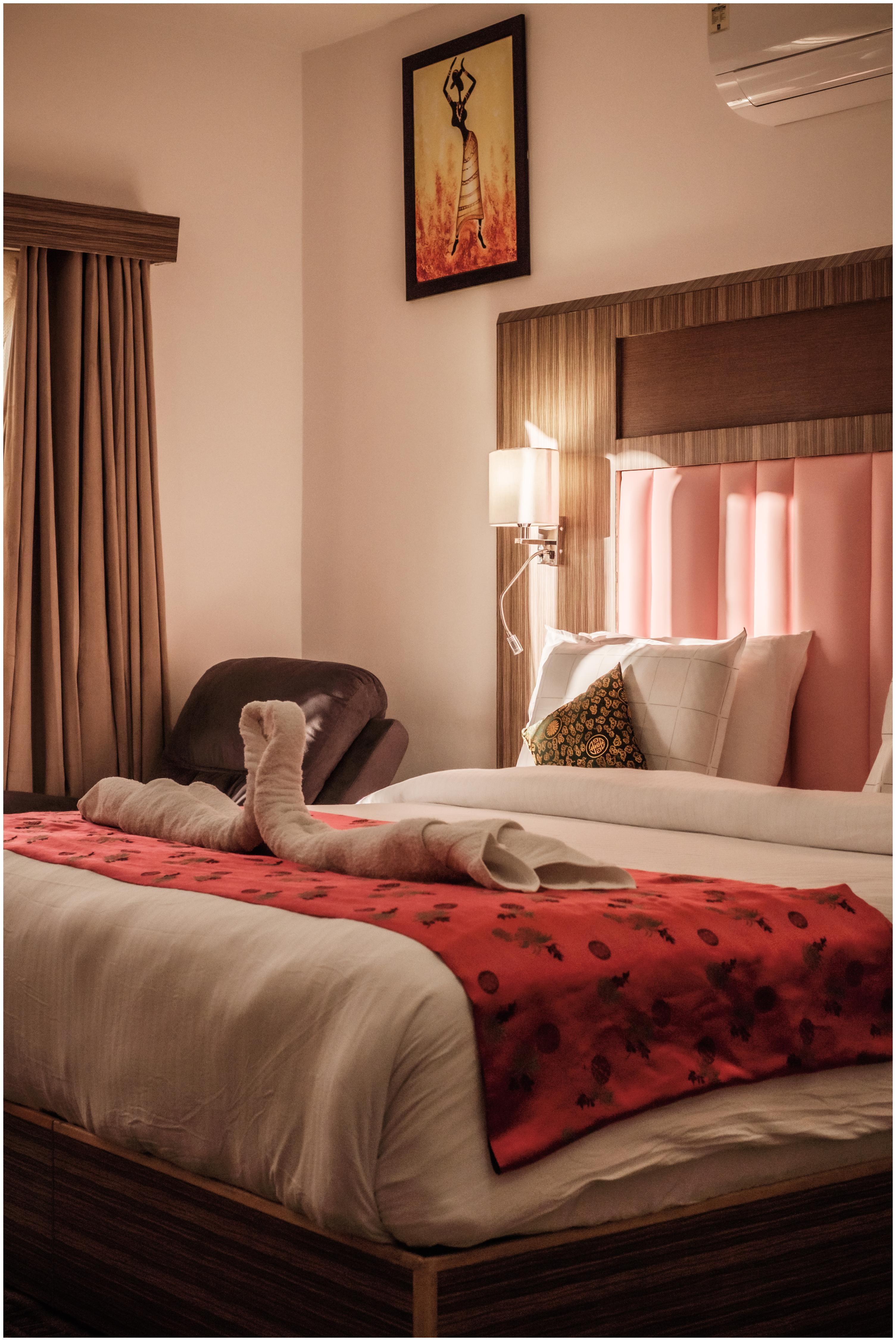 Hotel Sangaylay Palace - Tap to explore photos
