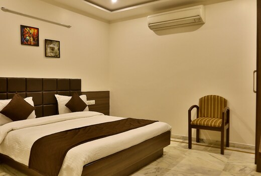 Hotel Kamran Palace