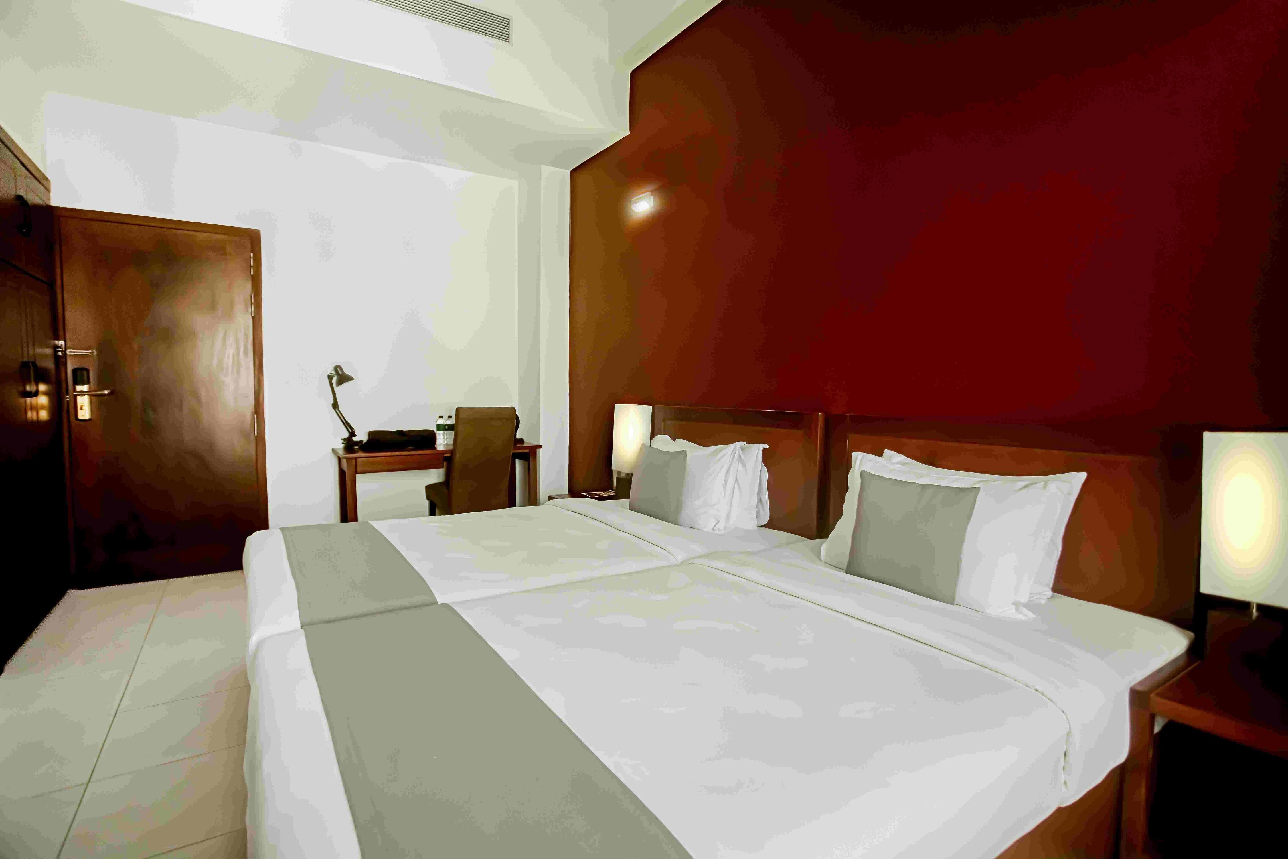 Morven Hotel Colombo - Tap to explore photos
