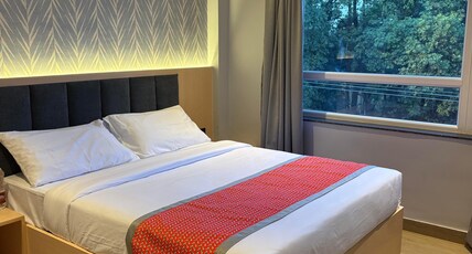 The Citi Residenci Hotel, Bidhannagar Room Type - Super Deluxe Room