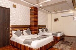 Hotel Sawamani and Restaurant