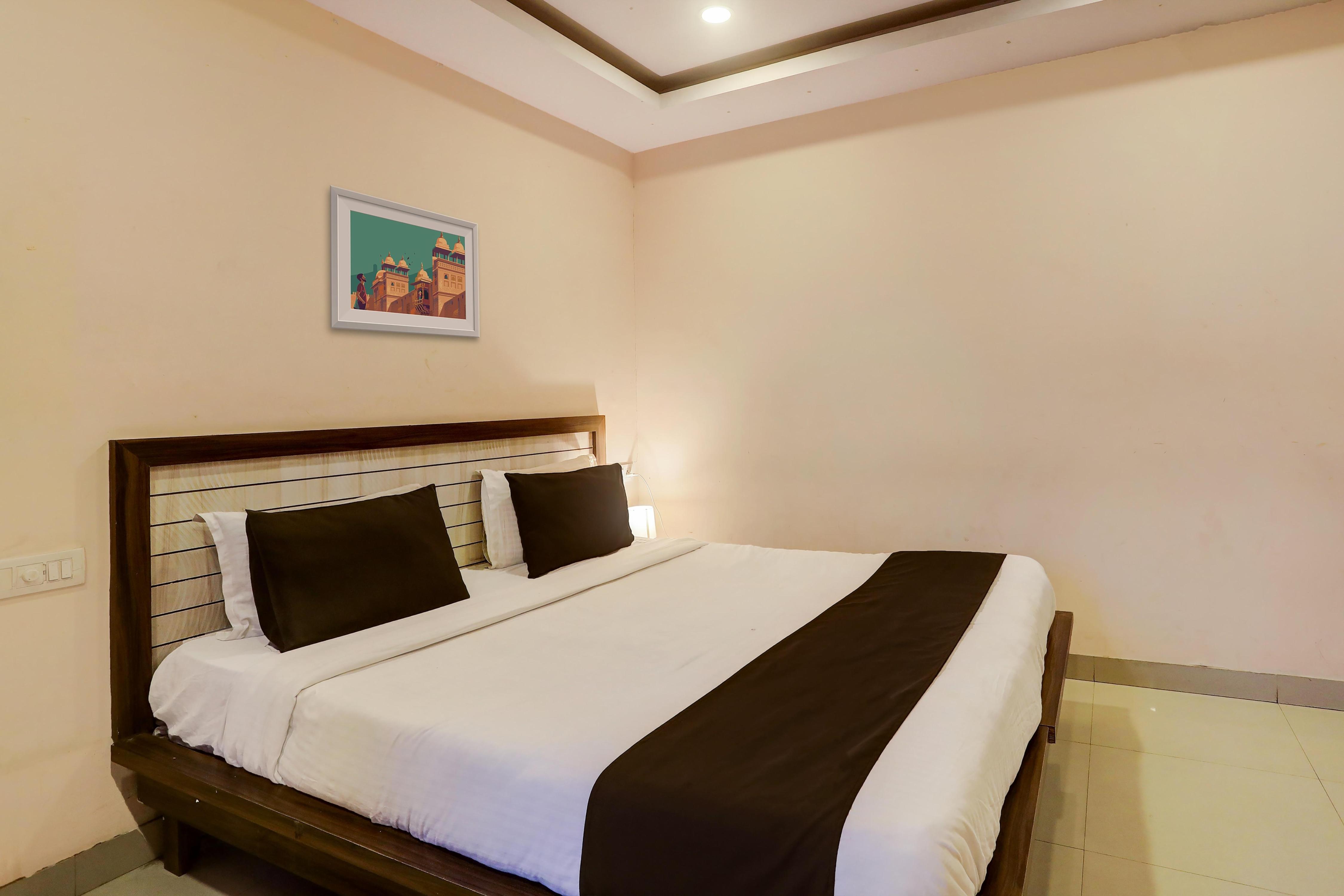 Super Hotel O Vaishnavi Inn
