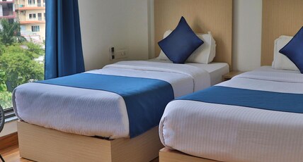 The Blue Jay Hostel Room Type - Deluxe Twin Room