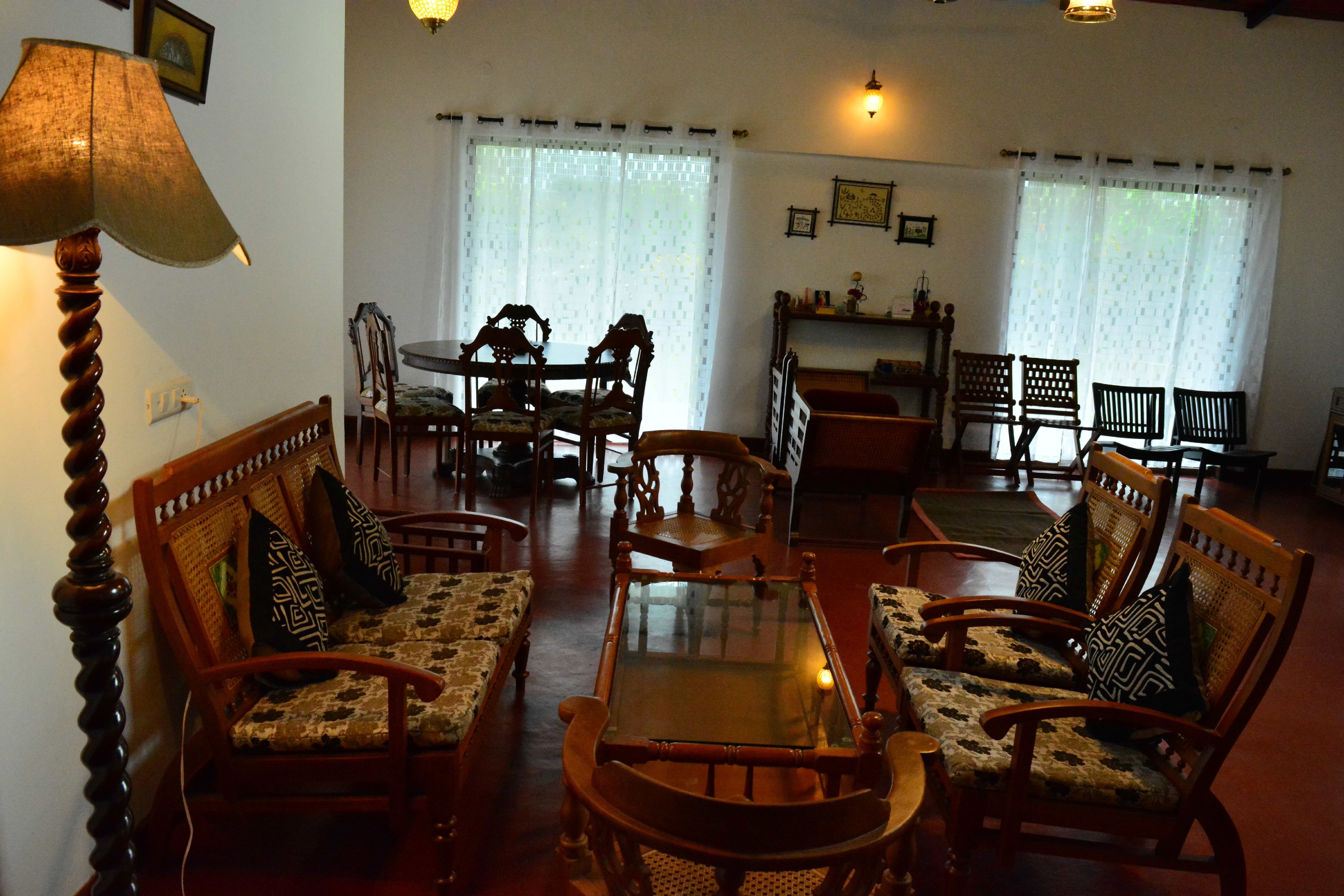 Garden Manor Homestay - Tap to explore photos