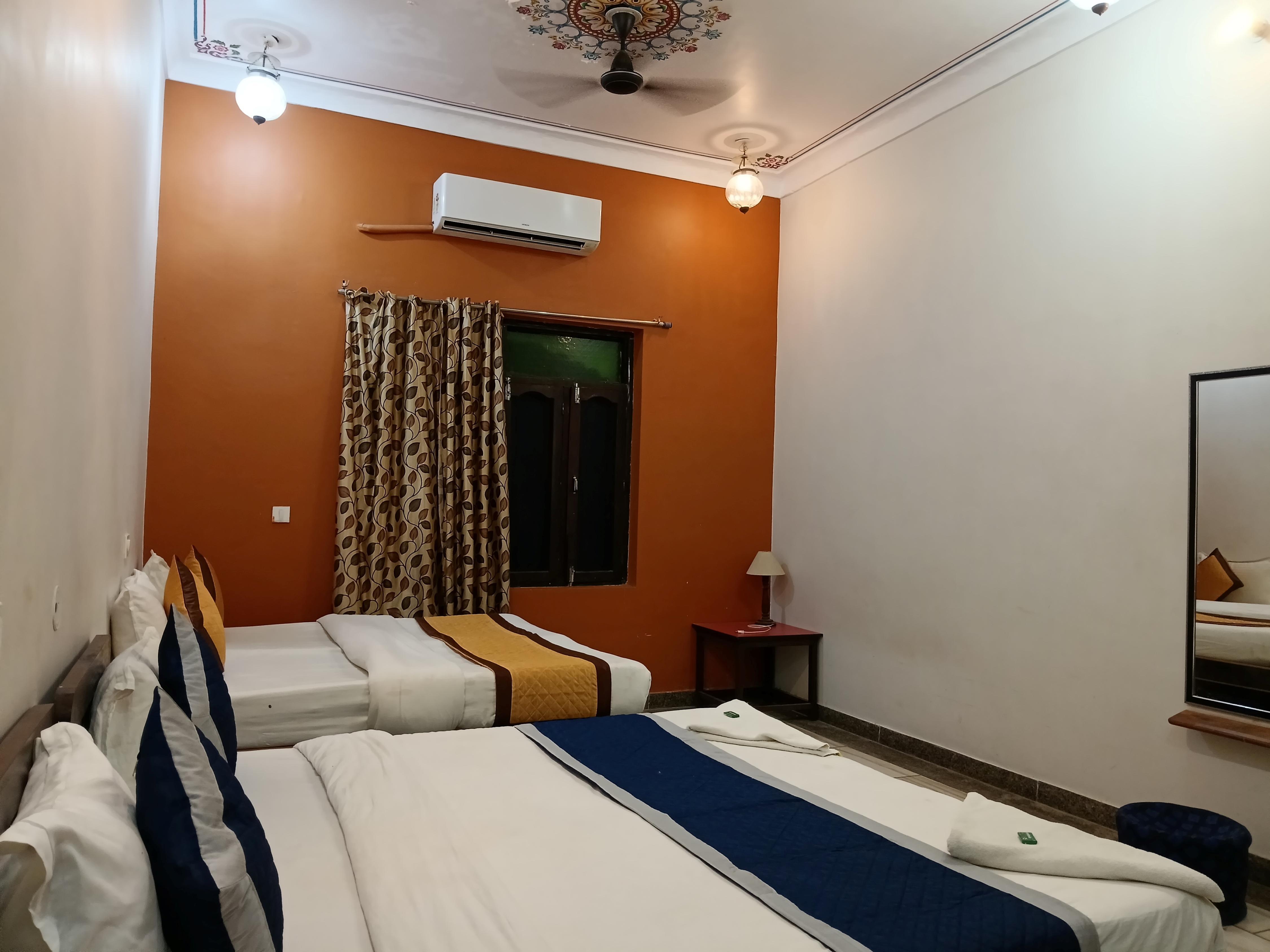 Hotel Mewad Haveli Pushkar - Tap to explore photos