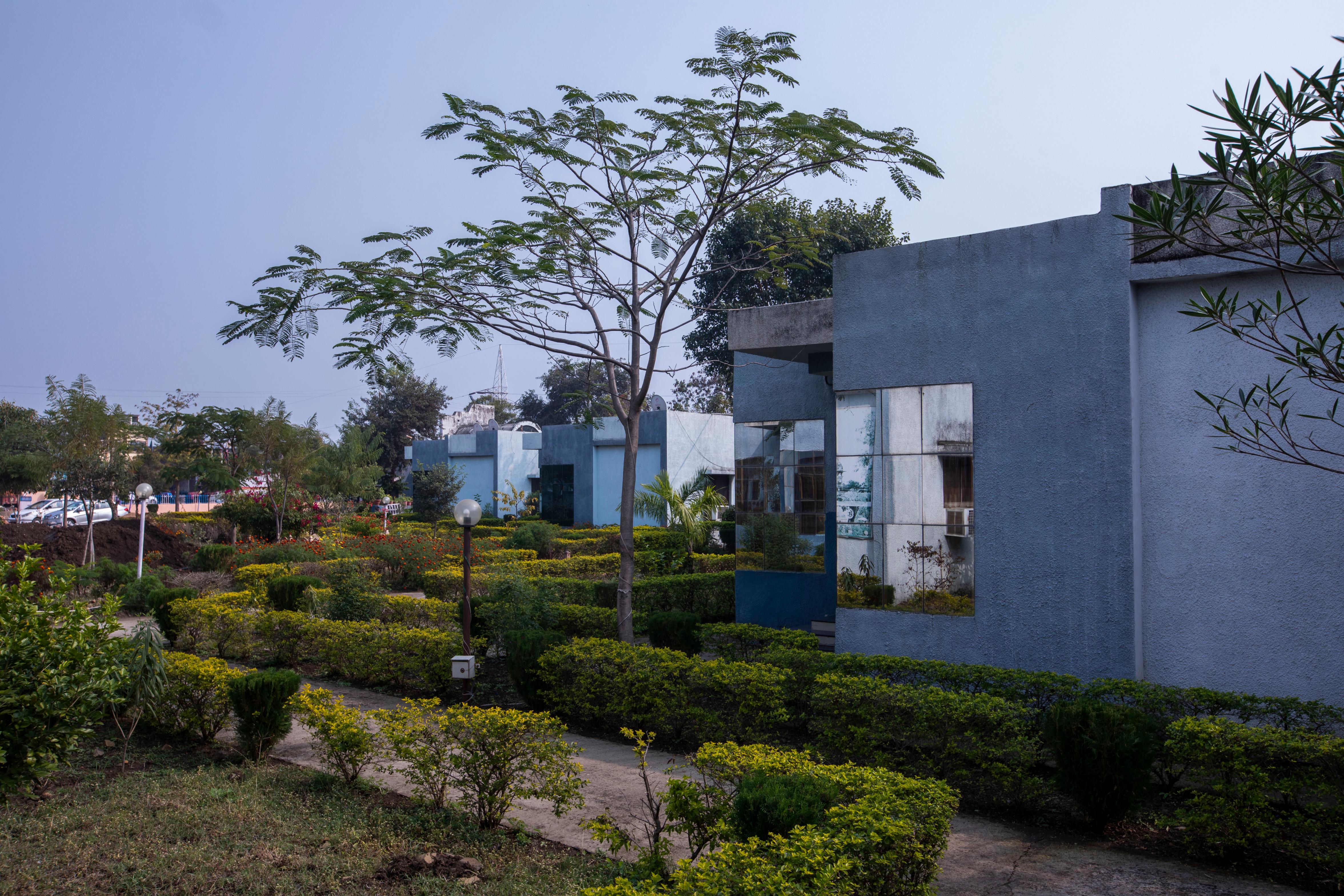 MPT Tourist Motel, Biaora - Tap to explore photos